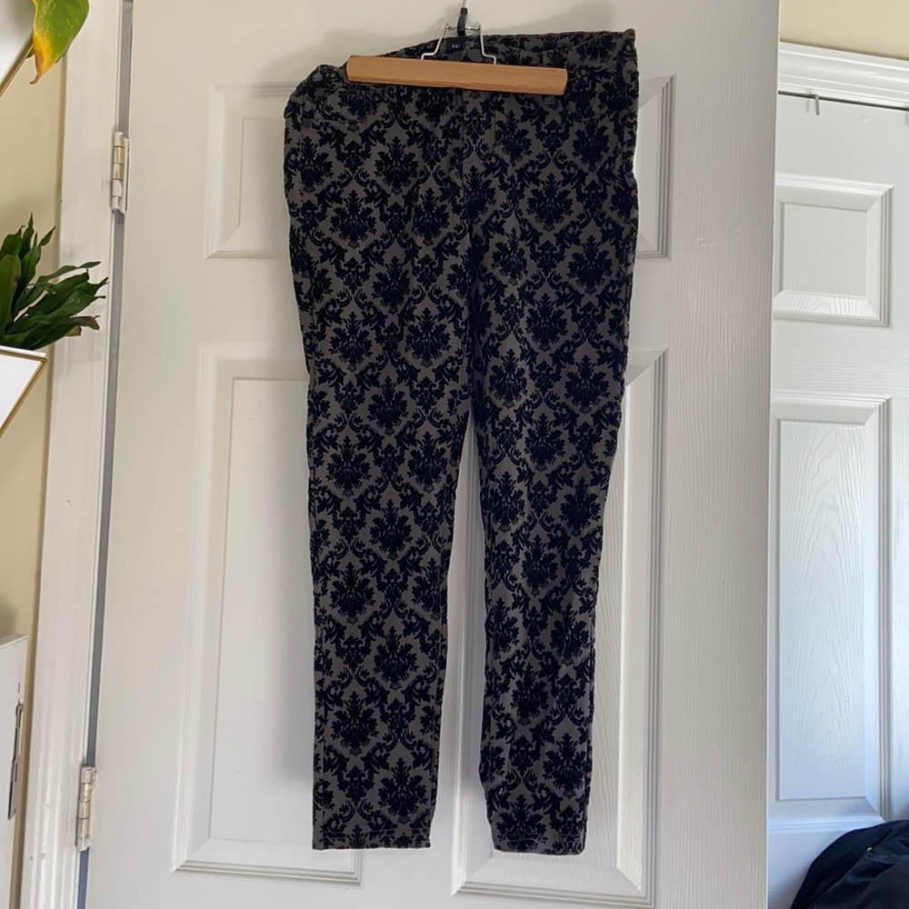 Celebrity Pink grey/black textured pattern skinny jeans